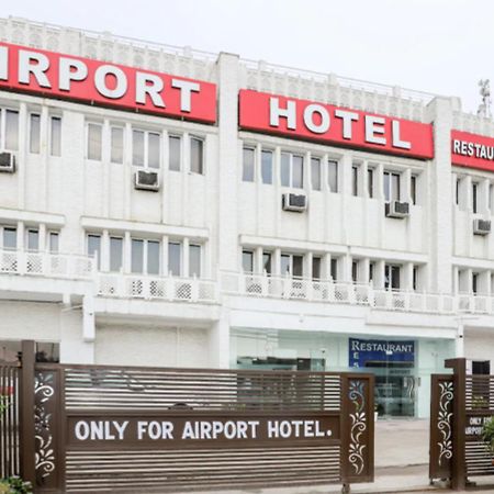 Airport Hotel New Delhi Exterior photo